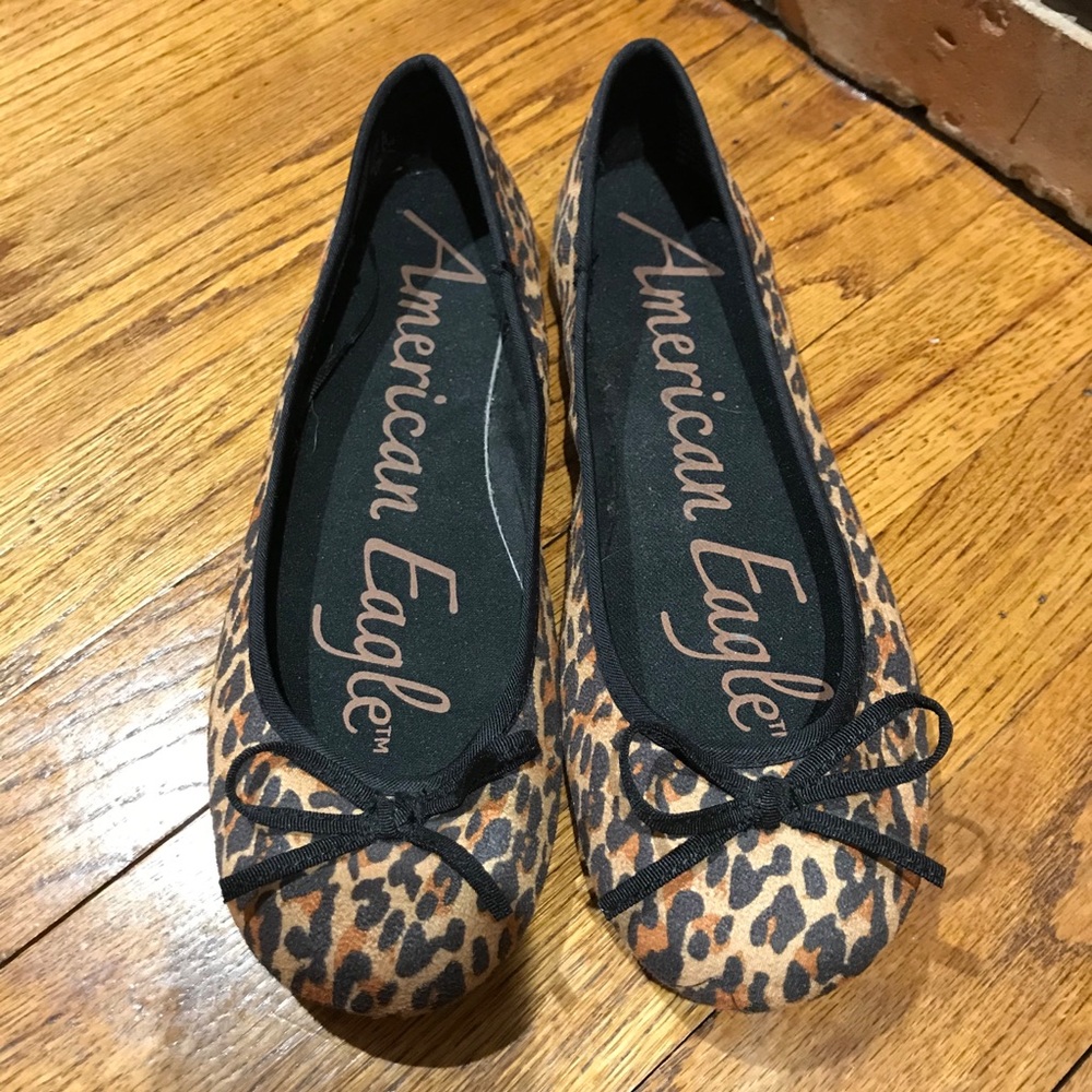 American Eagle flats